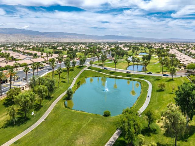 80086 Camino Santa Elise, Indio CA: https://media.crmls.org/mediaz/b014d418-bab1-4428-96b7-ccef67ef139e.jpg