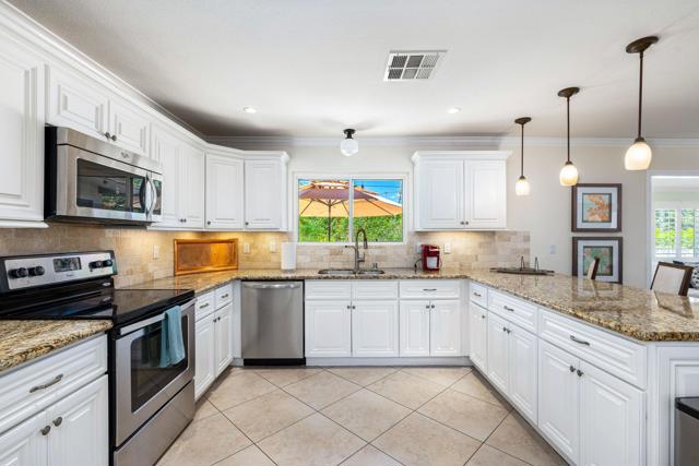 Image 17 of 61 For 46890 Highland Palms Drive