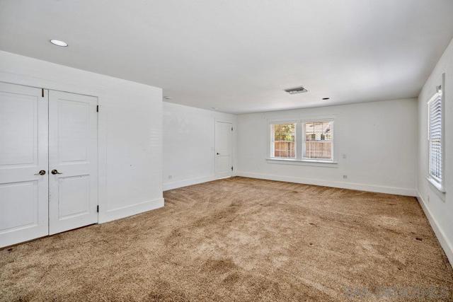 1312 3Rd St, Coronado CA: https://media.crmls.org/mediaz/b0163c4b-97b2-4b91-ae21-b583e4ce0e42.jpg