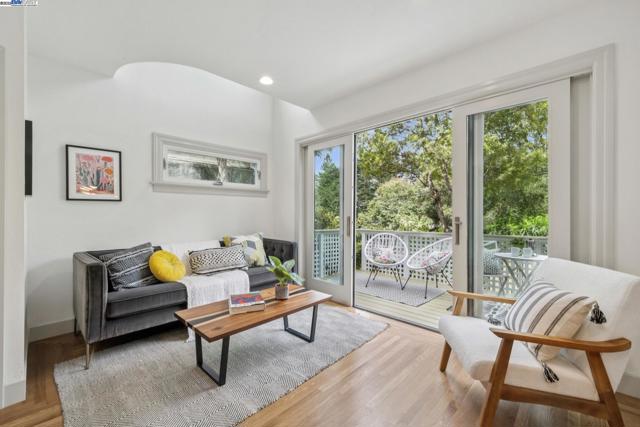 198 BRET HARTE ROAD, Berkeley CA: https://media.crmls.org/mediaz/b0168def-9940-4693-84ad-283d89e4240b.jpg