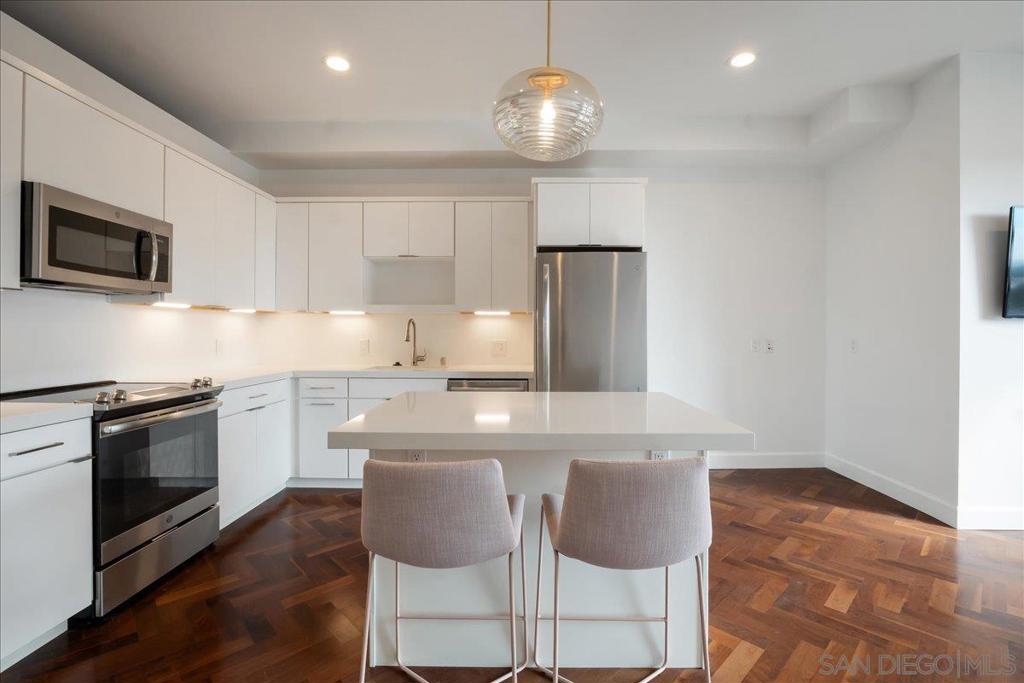 889 Date St. - photo 11