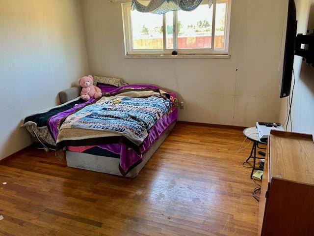 7 Valdez Lane, Watsonville CA: https://media.crmls.org/mediaz/b016bfb3-a866-4e72-8fa4-d1405b75279a.jpg