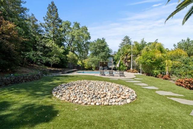 1353 Edgewood Road, Redwood City CA: https://media.crmls.org/mediaz/b016c957-c6a0-48c0-820e-1cd018445288.jpg