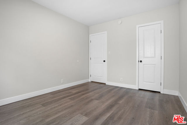 1411 Innes Place, Venice CA: https://media.crmls.org/mediaz/b0181b0b-10a2-4d68-a9c9-bb3ea9b2b112.jpg