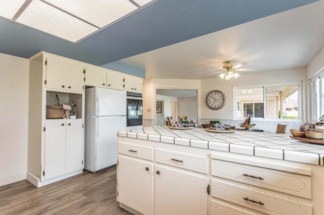 690 Ridgemark Drive, Hollister CA: https://media.crmls.org/mediaz/b01838ea-91b0-4831-963e-71d003a56078.jpg