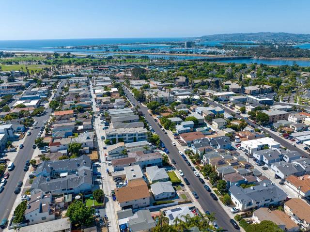 Image 17 of 32 For 4337 Mentone Street