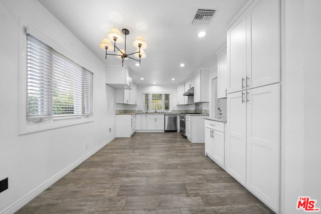 960 Calle Frondosa, San Dimas CA: https://media.crmls.org/mediaz/b019dc94-e88e-4618-9d66-dc2f3c4924f6.jpg