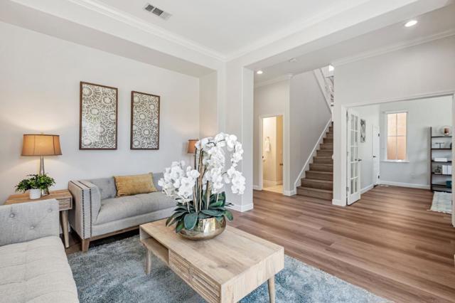 841 E River Parkway, Santa Clara CA: https://media.crmls.org/mediaz/b019e459-e114-43fb-a88b-ca7584ae5fbd.jpg