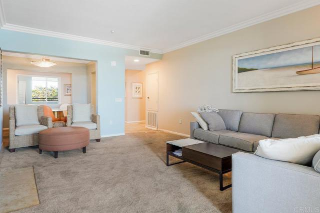 Detail Gallery Image 5 of 34 For 4021 Canario St #235,  Carlsbad,  CA 92008 - 3 Beds | 3 Baths