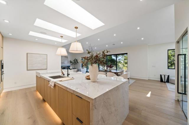 510 Darrell Road, Hillsborough CA: https://media.crmls.org/mediaz/b01ab2f4-141a-4460-bbb8-ae601e4b29ef.jpg