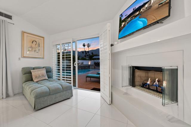 2943 Guadalupe Road, Palm Springs CA: https://media.crmls.org/mediaz/b01b695a-e99c-4ab8-a860-c15c53e5e277.jpg