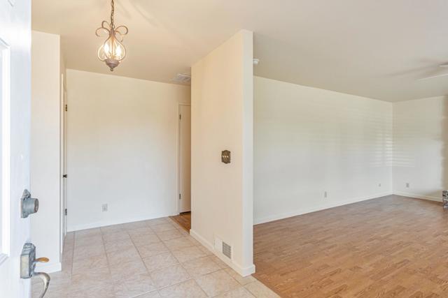 1223 La Canada Way, Salinas CA: https://media.crmls.org/mediaz/b01c7339-09a9-4065-a2b9-da1575c0ca8f.jpg