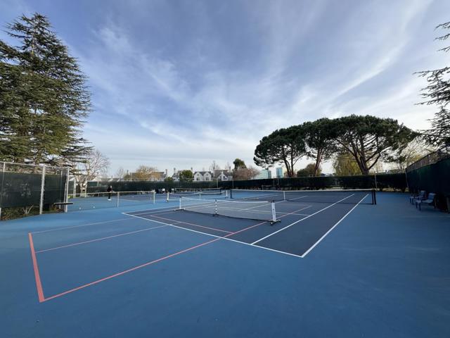 Image 22 of 36 For 608 Bahama Lane