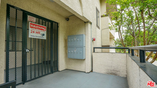 517 Fischer Street photo 8