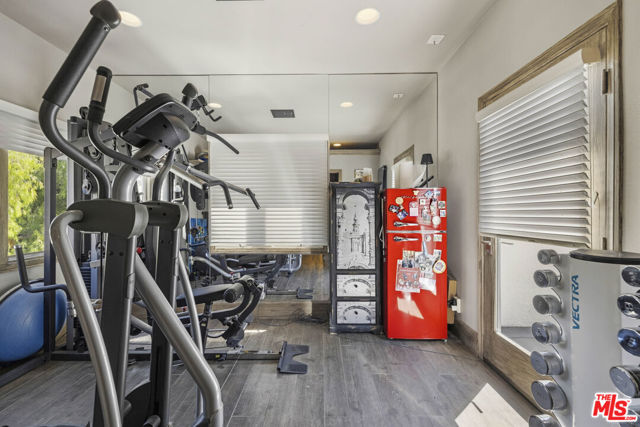 Image 36 of 64 For 26954 Whitehorse Place