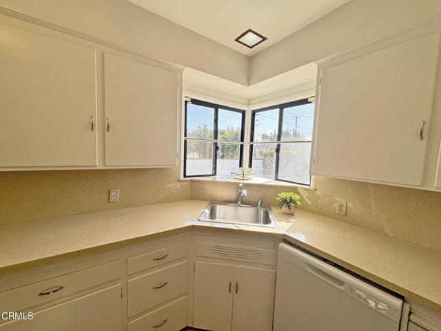 Detail Gallery Image 9 of 36 For 210 W Woodruff Ave, Arcadia,  CA 91007 - 4 Beds | 3 Baths