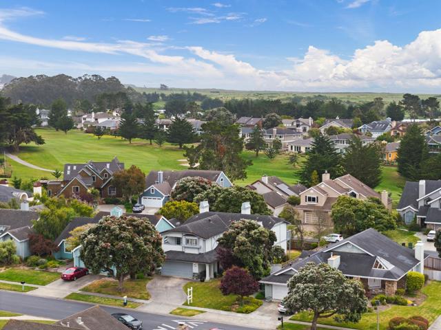 420 Greenbrier Road, Half Moon Bay CA: https://media.crmls.org/mediaz/b01f6980-e1d8-44ca-a468-402be39e9559.jpg