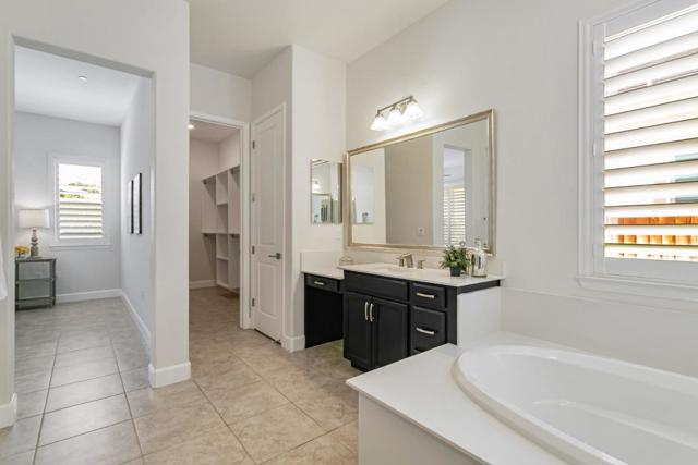7942 Cinnamon Way, Gilroy CA: https://media.crmls.org/mediaz/b01fd7b2-13e9-42f1-858d-202133ebdd1e.jpg