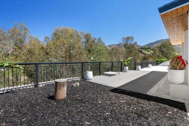 6626 Tuxedo Rd, San Diego CA: https://media.crmls.org/mediaz/b0201f62-6871-4204-ad7f-4b9d9a166bc8.jpg