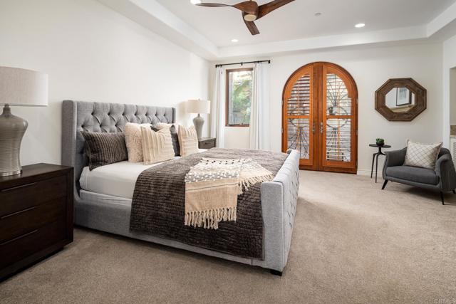 238 Date Ave, Carlsbad CA: https://media.crmls.org/mediaz/b0203589-4fd5-46d4-958c-27d449267b24.jpg