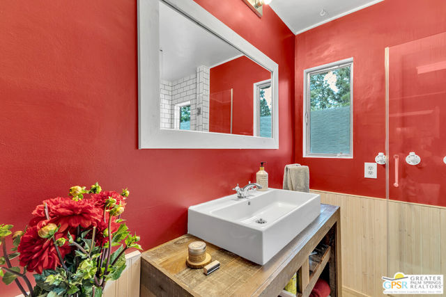 21395 Highway 243, Idyllwild CA: https://media.crmls.org/mediaz/b02195ac-1d22-420a-9902-cae0bcb132e0.jpg
