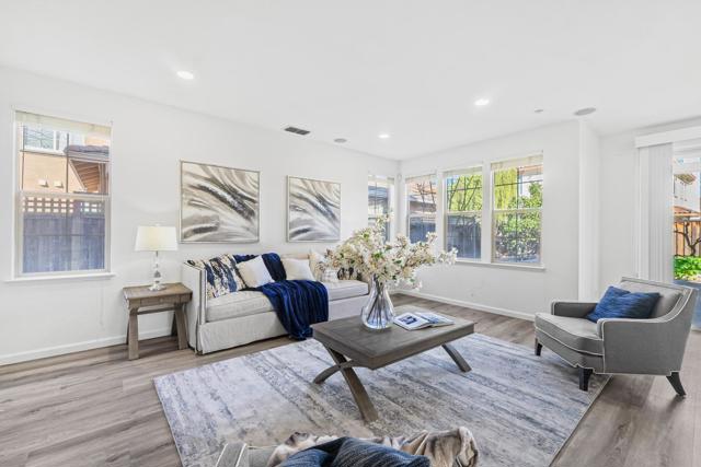 Image 9 of 46 For 37812 Appletree Court