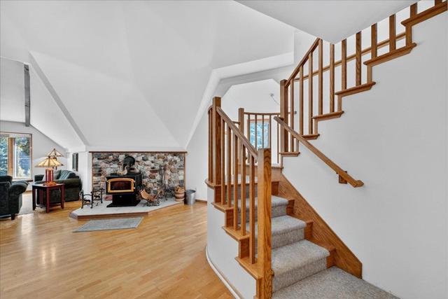 5224 Twin Falls Road, Morgan Hill CA: https://media.crmls.org/mediaz/b024a7c9-d83f-4f57-8f0e-a968f75180b3.jpg