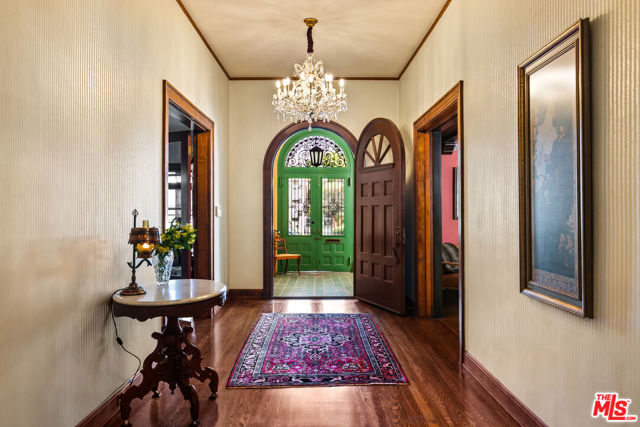 3162 2nd Avenue, San Diego CA: https://media.crmls.org/mediaz/b025c29f-bf4d-4fdc-8878-2a106f01e71e.jpg