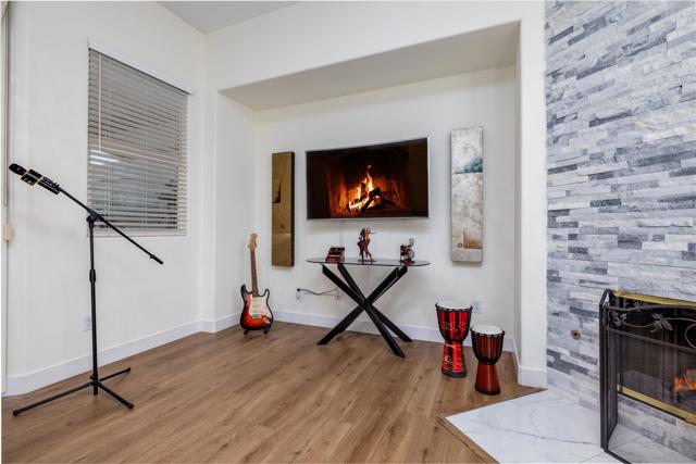 49527 Wayne Street, Indio CA: https://media.crmls.org/mediaz/b026506f-7381-45ca-b44e-804eeab13357.jpg