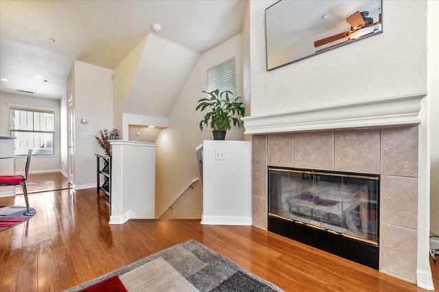 684 Grand Terrace, Hayward CA: https://media.crmls.org/mediaz/b0268429-3c4e-439a-a9c0-d05919a87f39.jpg