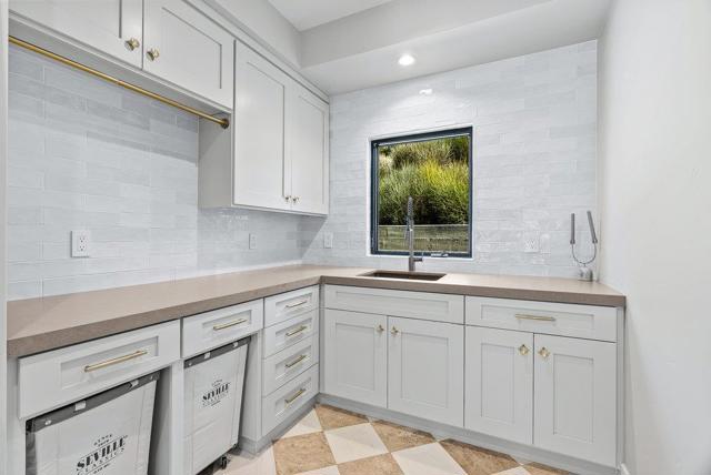 18290 Cochrane Road, Morgan Hill CA: https://media.crmls.org/mediaz/b0269f78-18c4-465e-bf5f-e7678e2e160f.jpg