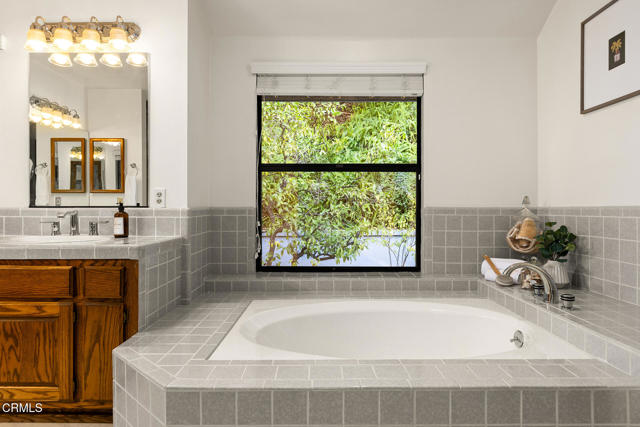 Detail Gallery Image 18 of 27 For 23 Hidden Valley Rd, Monrovia,  CA 91016 - 3 Beds | 2/1 Baths