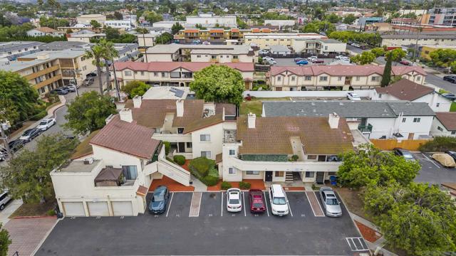 368 Vance St, Chula Vista CA: https://media.crmls.org/mediaz/b027109b-37da-4530-974e-e9c3abc7e409.jpg
