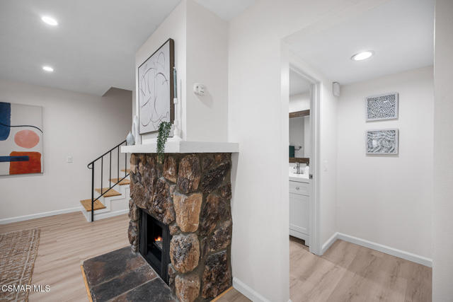 577 Spring Road, Moorpark CA: https://media.crmls.org/mediaz/b027785b-bdad-4134-92ff-e99382b43ae1.jpg