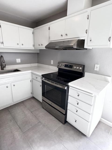 Image 16 of 21 For 1518 Bonita Avenue