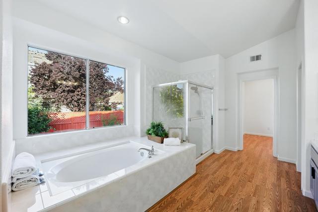 4038 Emerald Isle Lane, San Jose CA: https://media.crmls.org/mediaz/b02a8291-61dd-4743-adb8-ddaf6990980f.jpg