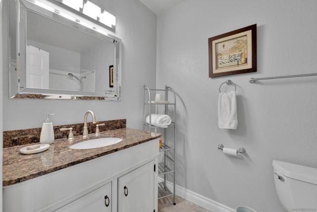 9959 Riverhead Dr, San Diego CA: https://media.crmls.org/mediaz/b02accf0-9a02-4fec-91b7-c0e95f482b8c.jpg
