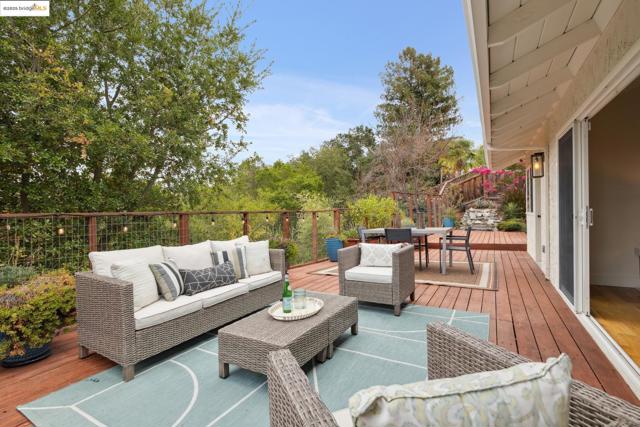 32 Pacer Pl., Walnut Creek CA: https://media.crmls.org/mediaz/b02c4e2e-999a-46df-8aeb-c29bc16184bb.jpg