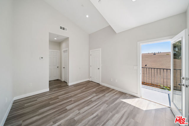 1121 Browning Boulevard, Los Angeles CA: https://media.crmls.org/mediaz/b02d1313-f58b-465f-961a-0ed677fef11a.jpg