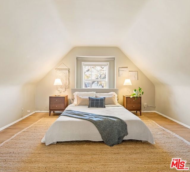 2338 Paloma Street, Pasadena CA: https://media.crmls.org/mediaz/b02d73a3-254f-4d4a-89e5-aca02982ba74.jpg