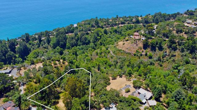 8 E Coastlands, Big Sur CA: https://media.crmls.org/mediaz/b02e4be0-f9c9-4b08-9e47-c9fd30d60b63.jpg