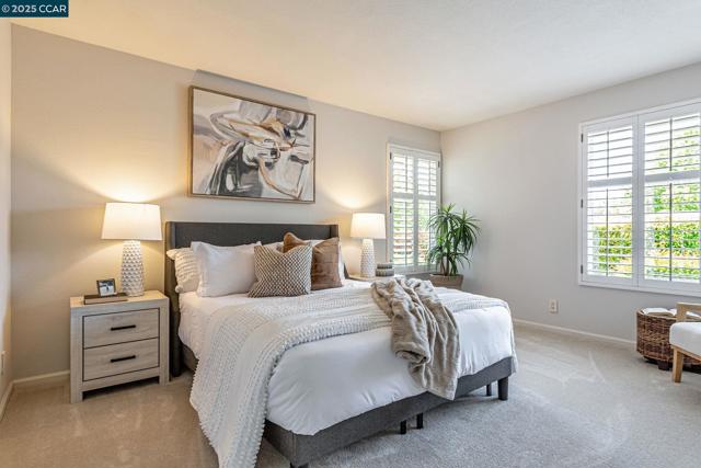 1934 Saint George Rd, Danville CA: https://media.crmls.org/mediaz/b02ec912-fcd3-4c8d-9c0e-150d6dfc11dc.jpg