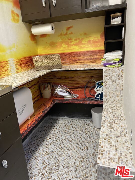 1 Papaya Road,  CA: https://media.crmls.org/mediaz/b02f7e63-3163-44ce-be9d-3b3bc3913582.jpg