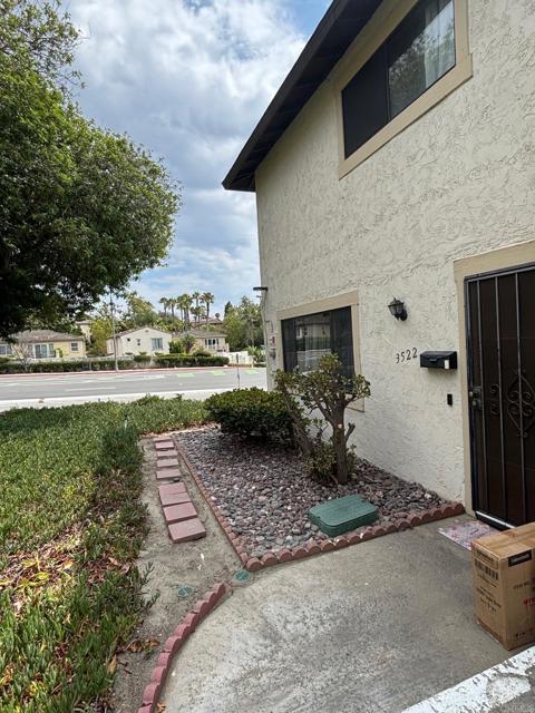 Detail Gallery Image 6 of 10 For 3522 Fairlomas Dr, National City,  CA 91950 - 3 Beds | 2/1 Baths