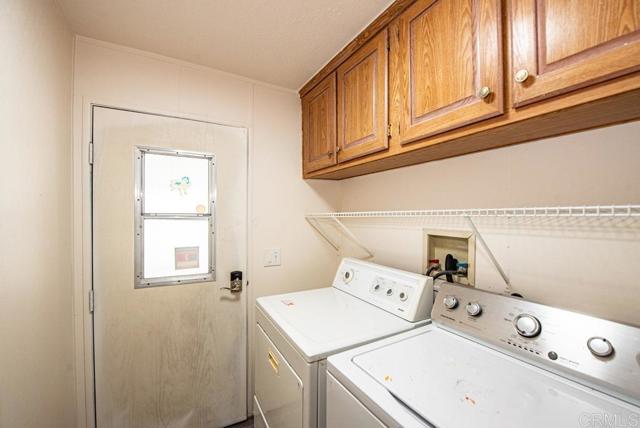 13114 Dana Vista Street, Poway CA: https://media.crmls.org/mediaz/b02fdefc-5bc5-4ea9-a762-e0d1c23c1cee.jpg