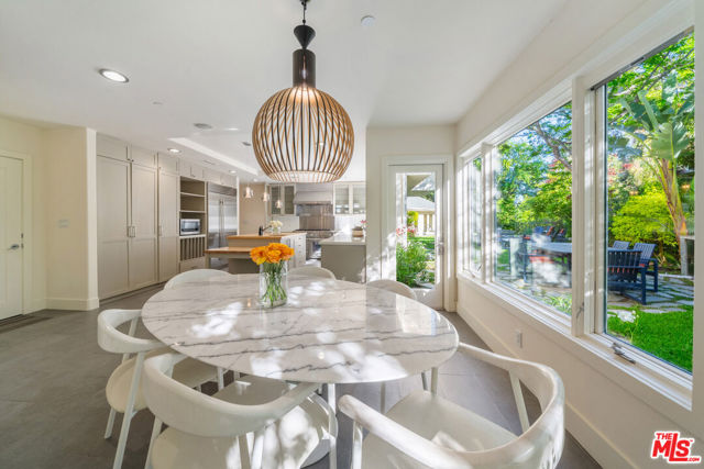 10148 Angelo Circle, Beverly Hills CA: https://media.crmls.org/mediaz/b0303029-f2cf-47dd-bf4b-5d149a147bfe.jpg