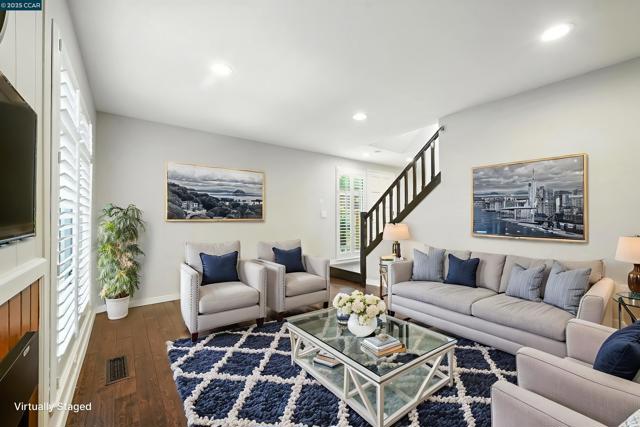 1624 San Luis Rd, Walnut Creek CA: https://media.crmls.org/mediaz/b03035e9-985d-4b35-b284-ae958f722970.jpg