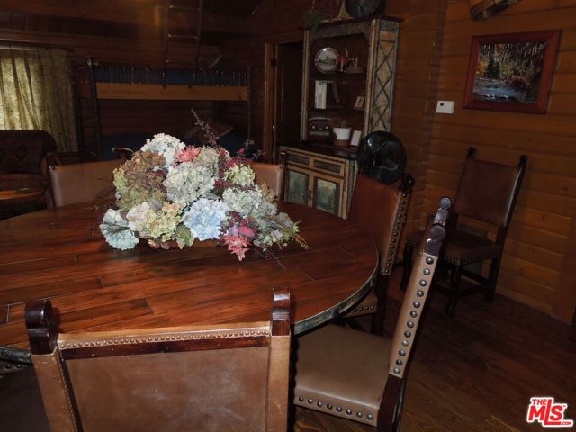 365 Mittry Lane, Lake Arrowhead CA: https://media.crmls.org/mediaz/b030aa52-8180-4436-b6e3-fa3ca2ae1cb3.jpg