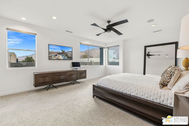 1065 Dane Drive, Palm Springs CA: https://media.crmls.org/mediaz/b030e70a-3aff-4b43-8db8-a0501c706e4f.jpg