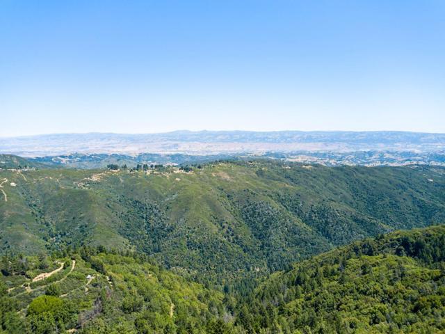 110 Silverline Road, Los Gatos CA: https://media.crmls.org/mediaz/b03122d6-6fed-43e2-9ebb-8650e75549de.jpg
